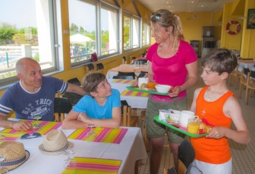 Курорт Village Vacances Lo Solehau