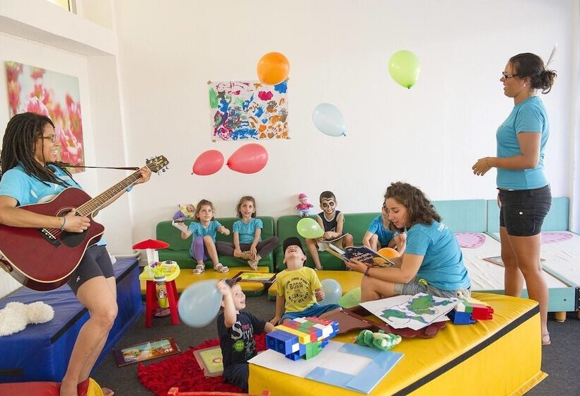 Курорт Village Vacances Lo Solehau