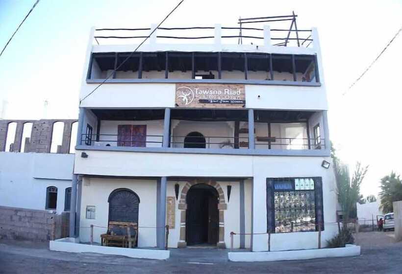 Tawsna Riad