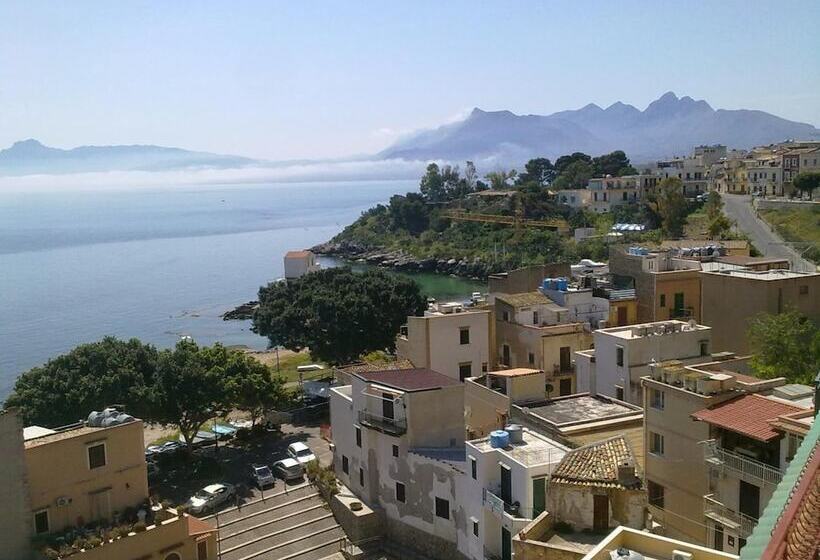 مبيت وإفطار La Caletta