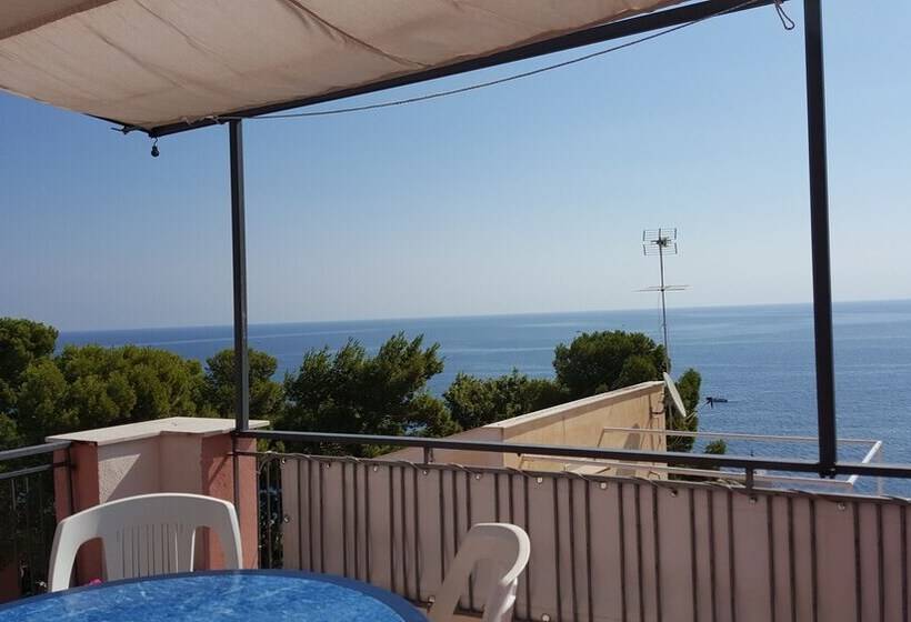 مبيت وإفطار La Caletta