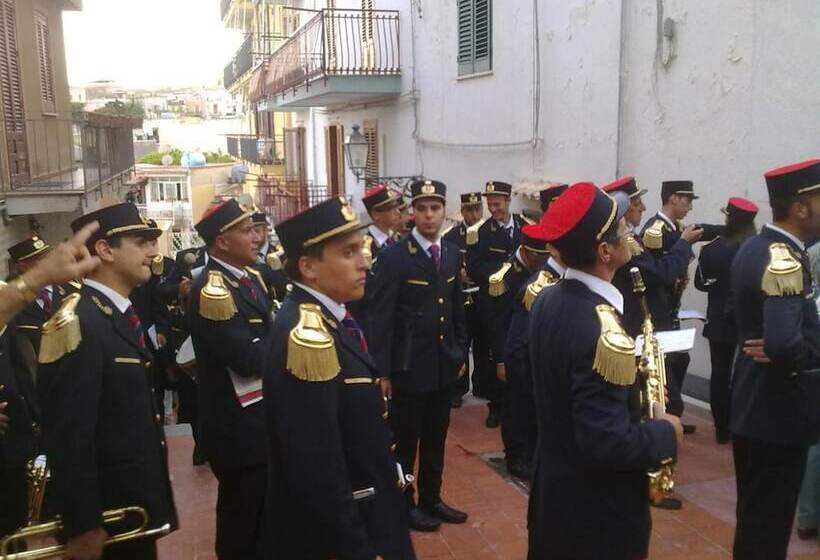 مبيت وإفطار La Caletta