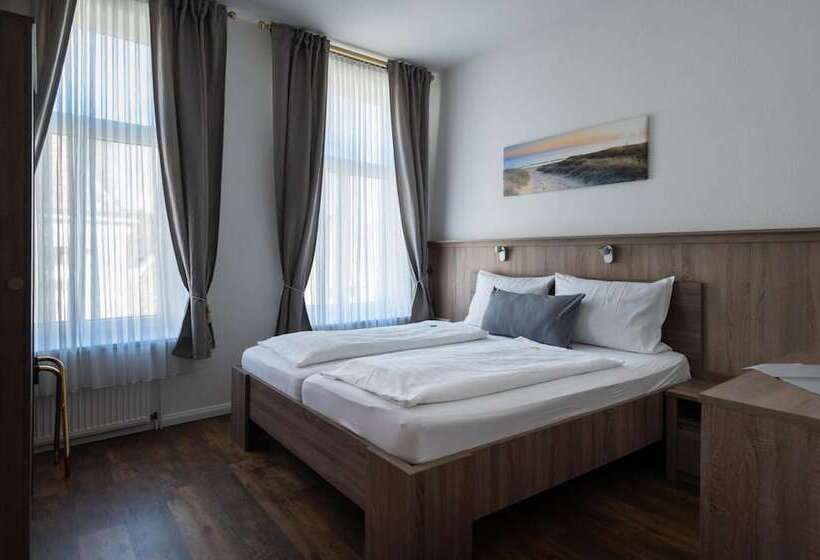 Отель Alt Emder Bürgerhaus