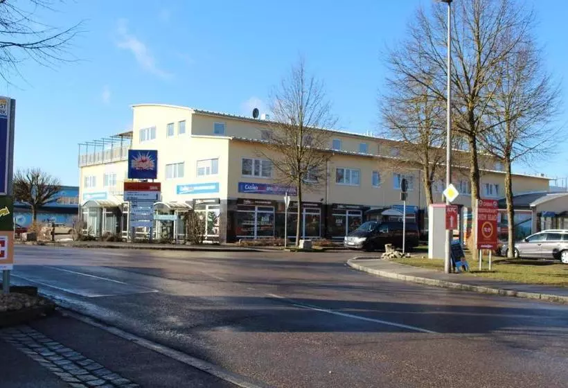 Отель Boardinghaus Holledau Inn