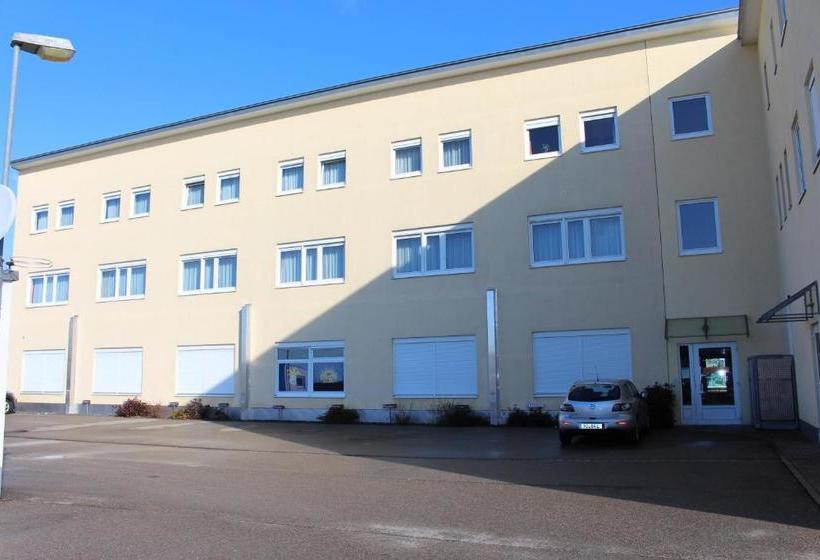 Отель Boardinghaus Holledau Inn