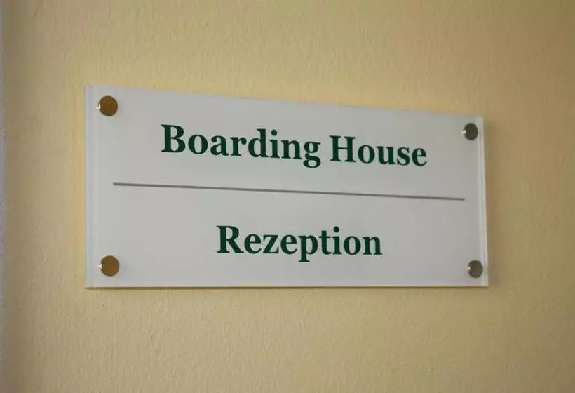 Отель Boardinghaus Holledau Inn