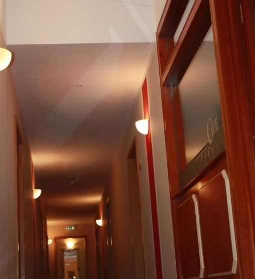 Отель Boardinghaus Holledau Inn