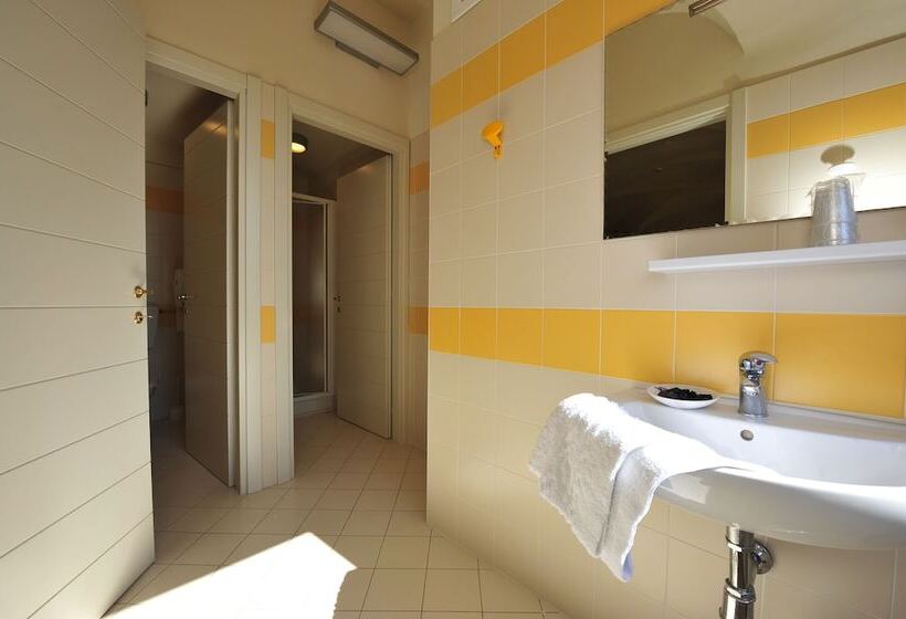 בית מלון כפרי Chiostro Delle Monache Hostel Volterra