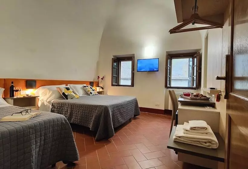Szálloda Chiostro Delle Monache Hostel Volterra