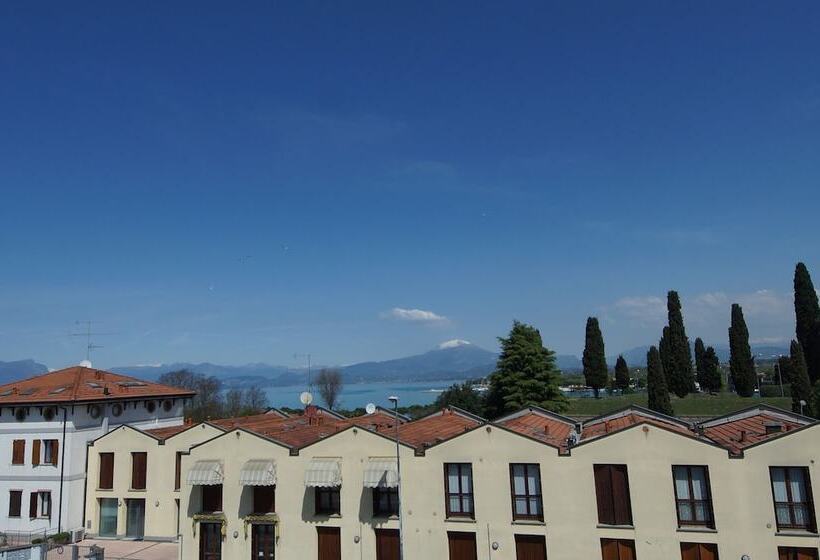 בית מלון כפרי Dori