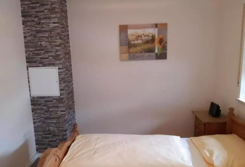 בית מלון כפרי Lindenhof