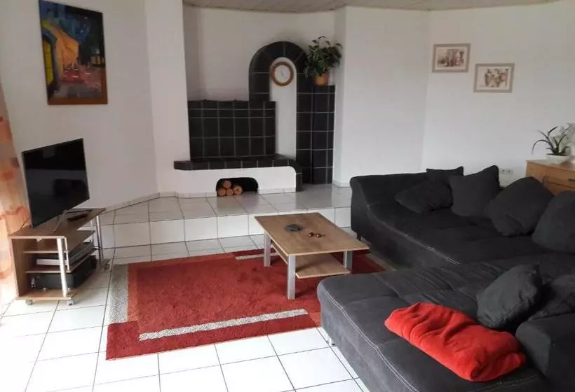 בית מלון כפרי Lindenhof