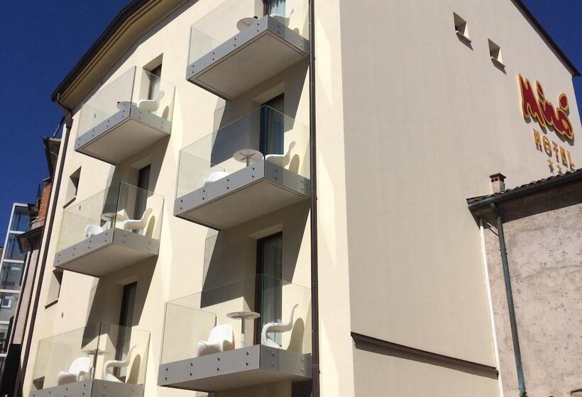 בית מלון כפרי Miro