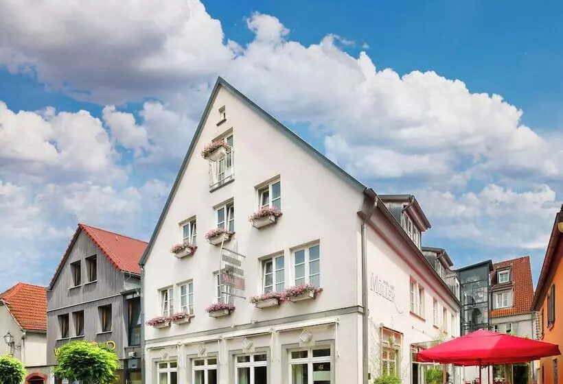 Hotel Müller Café & Wein   Mondholz