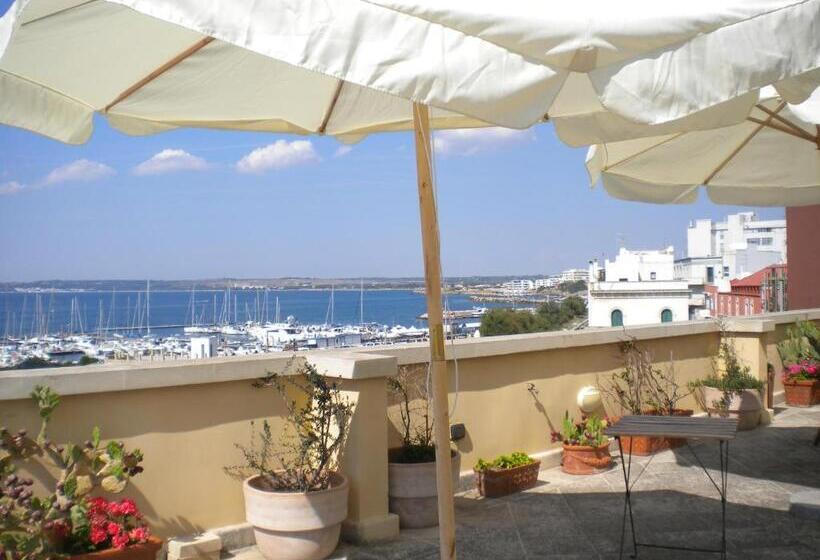 Отель Palazzo Vergine I Due Mari