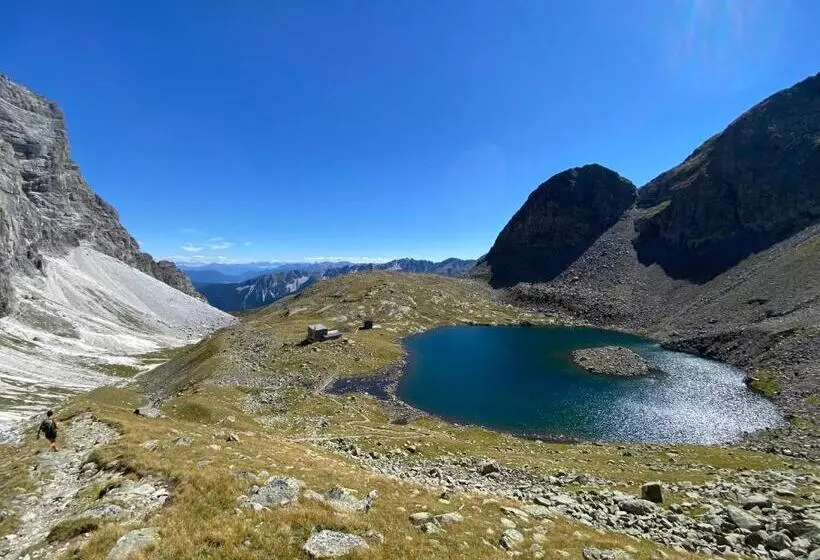 Отель Historic Guesthouse Bircher B&b Apartments By Sterzing