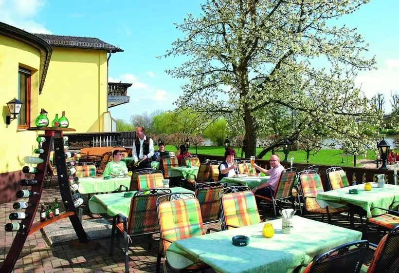 בית מלון כפרי Restaurant Zur Mainlust