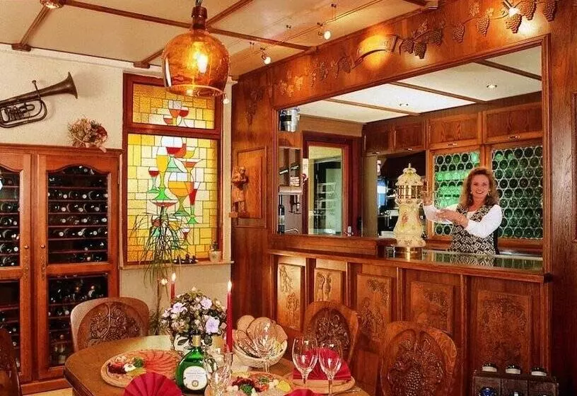בית מלון כפרי Restaurant Zur Mainlust