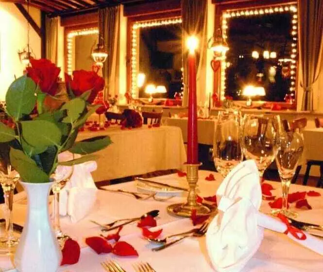 בית מלון כפרי Restaurant Zur Mainlust