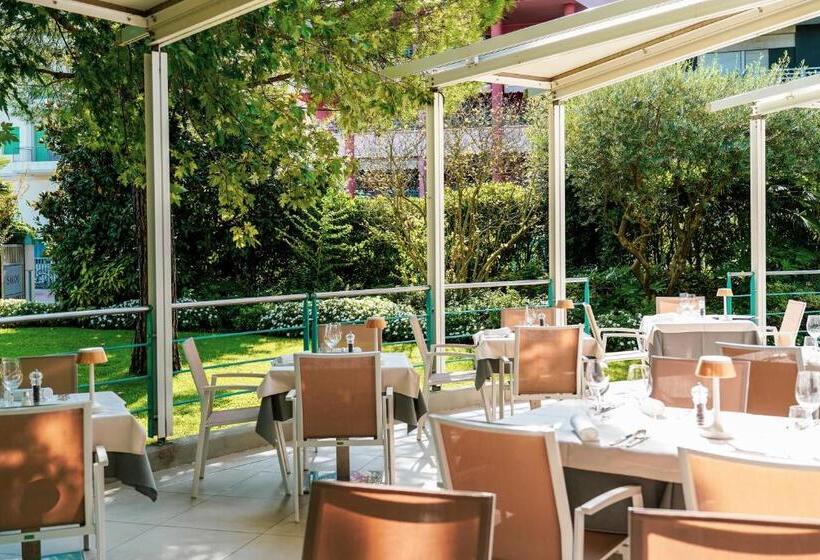 בית מלון כפרי Savoy