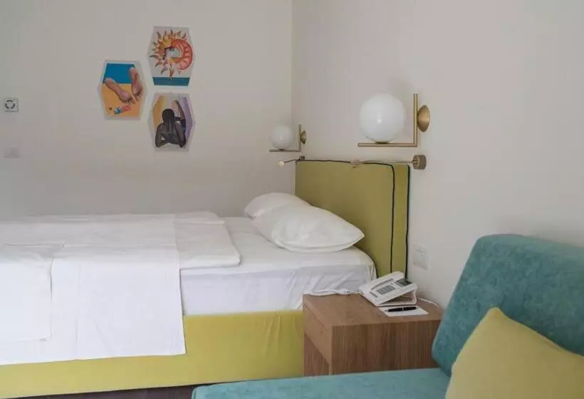 בית מלון כפרי Savoy