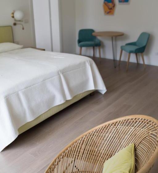 בית מלון כפרי Savoy