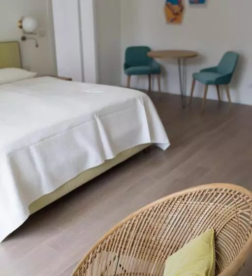 בית מלון כפרי Savoy