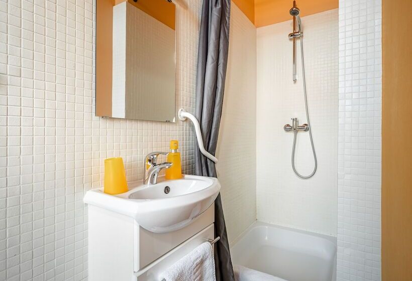 בית מלון כפרי Van Eyck