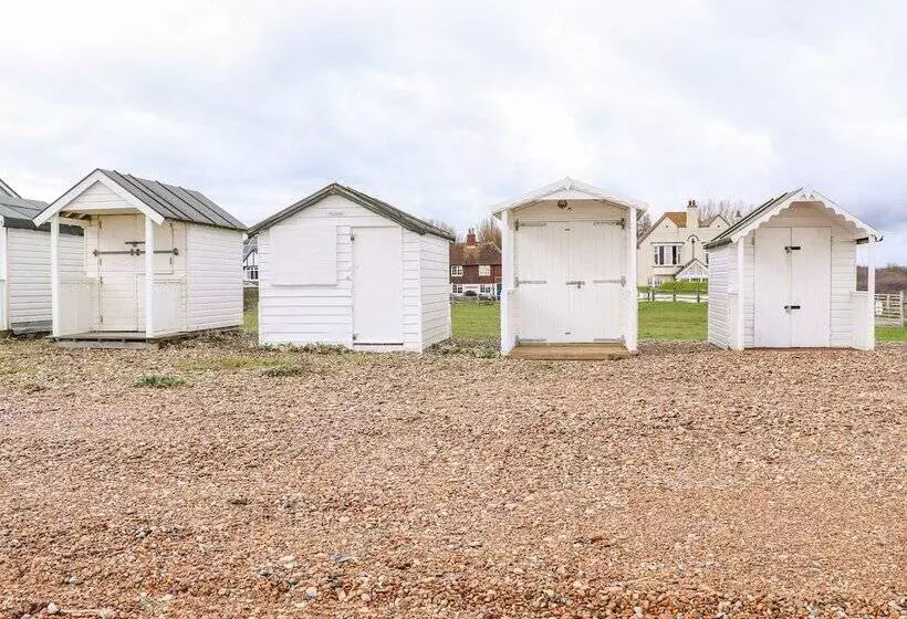 3 Seaview Cottages