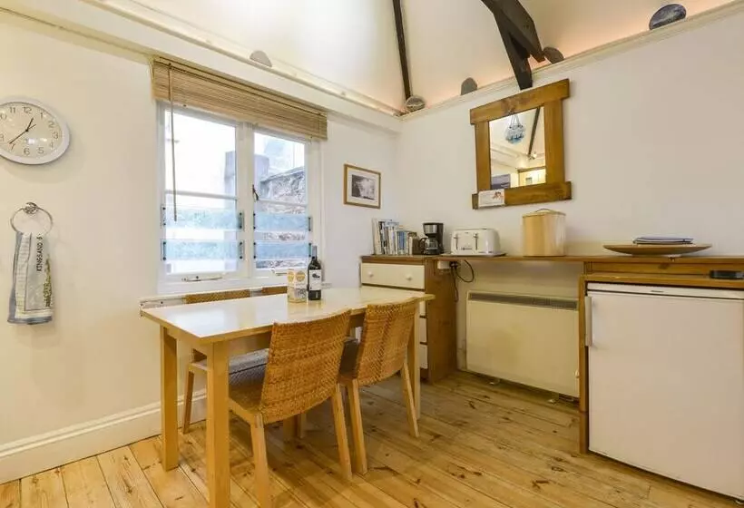 Chough Cottage