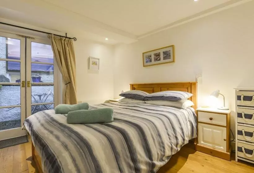 Chough Cottage