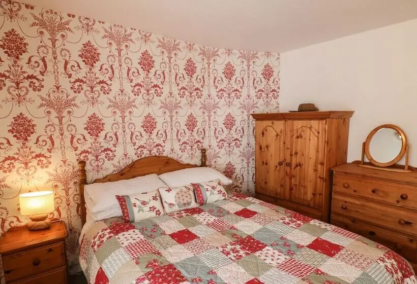Clements Cottage