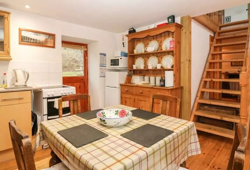 Creag Mhor Cottage
