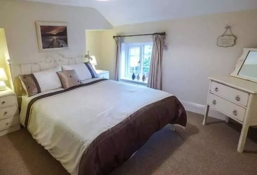 Jasmine Cottage