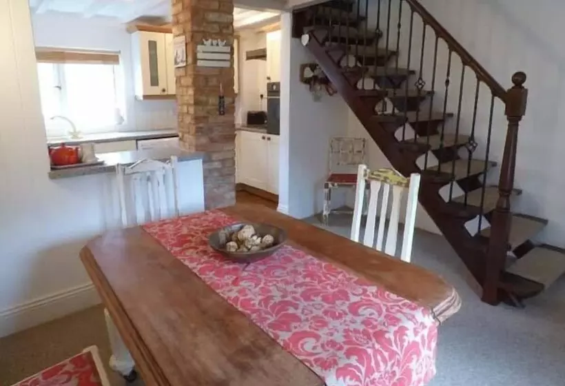Jasmine Cottage