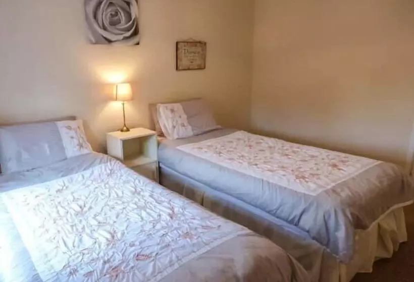 Jasmine Cottage