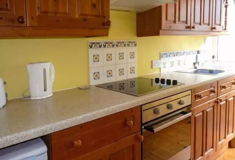 Sunshine Cottage
