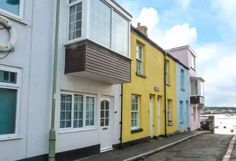 Sunshine Cottage