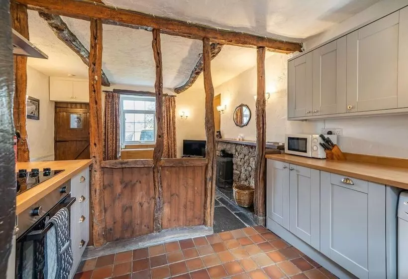 Cragg Cottage