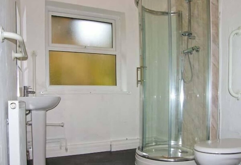 Hendre Aled Cottage 1