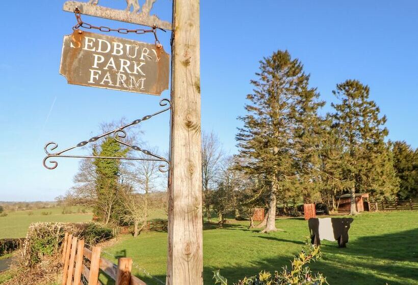 The Cartshed, Sedbury Park Farm
