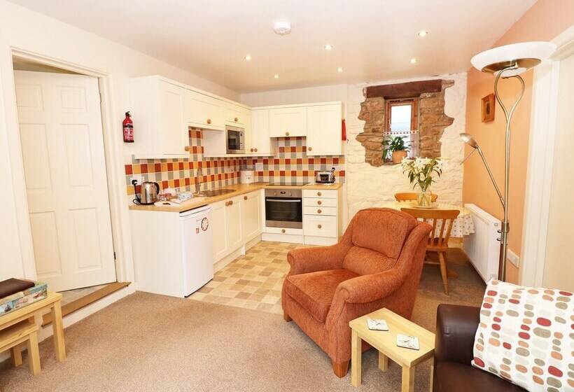 The Hideaway At The Barn