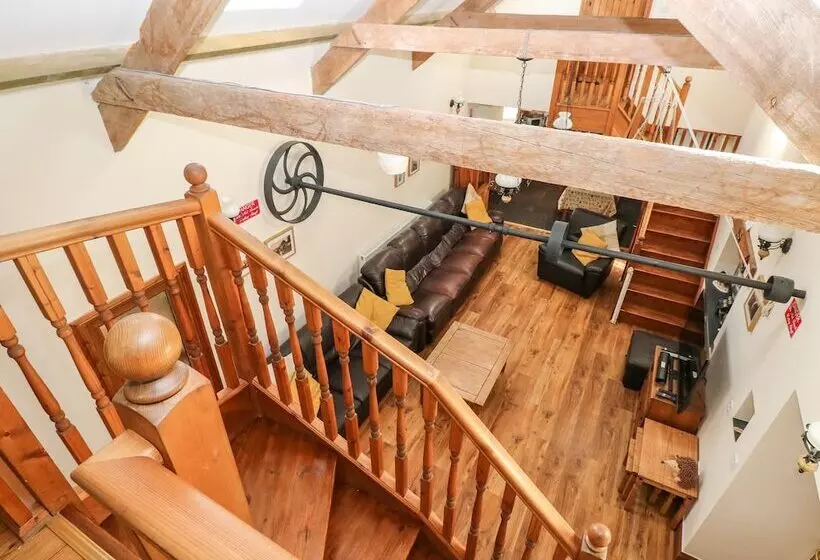 The Mill And Stable