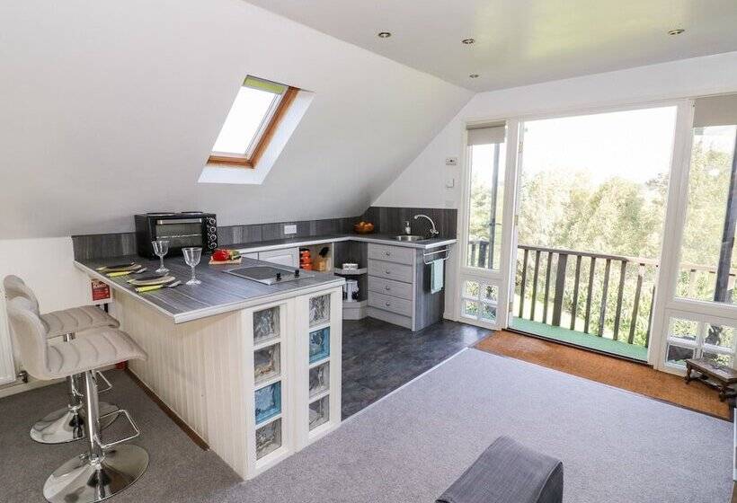 The Stilehouse Apartment