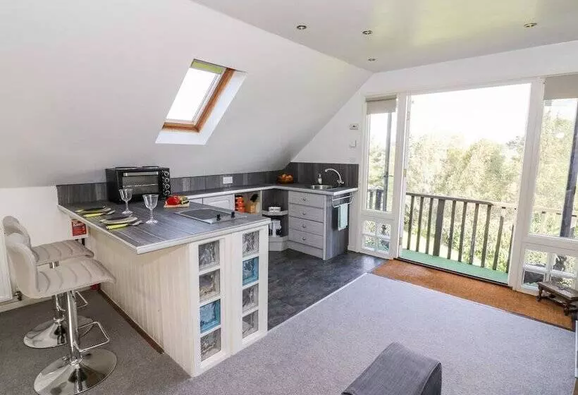 The Stilehouse Apartment