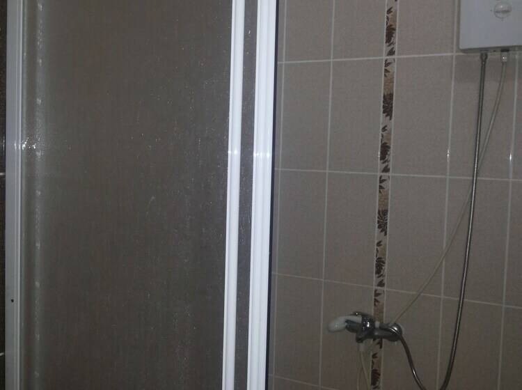 Adelante El Destino Adults Only Hostel