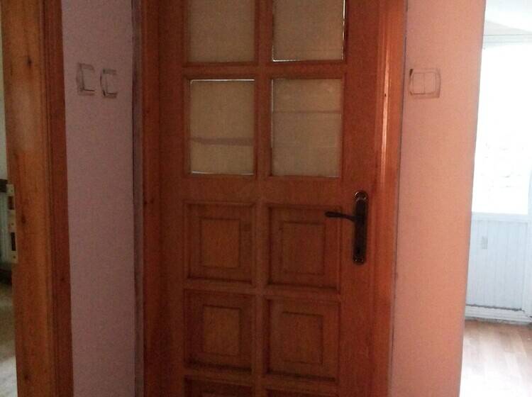 Adelante El Destino Adults Only Hostel