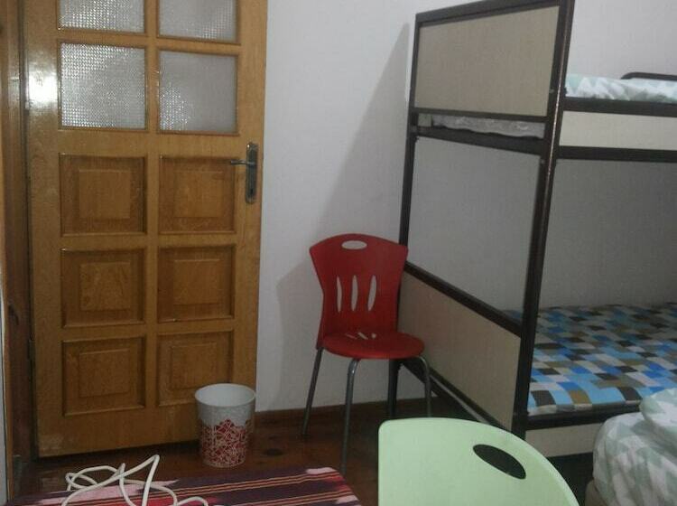 Adelante El Destino Adults Only Hostel