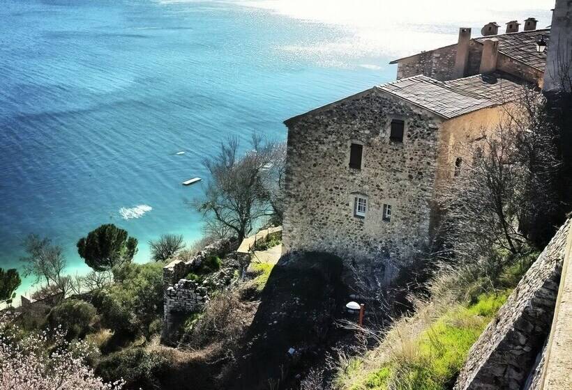 ベッドアンドブレックファースト La Farigoule