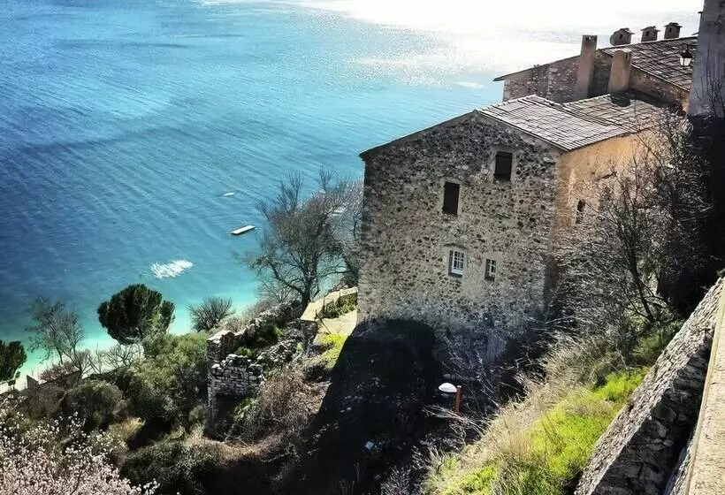 ベッドアンドブレックファースト La Farigoule